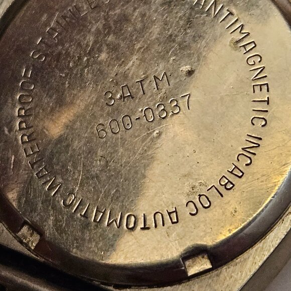 VINTAGE 70s Radiant Automatic Day/Date Swiss Tonneau Watch | Retro Blumar - Picture 15 of 16